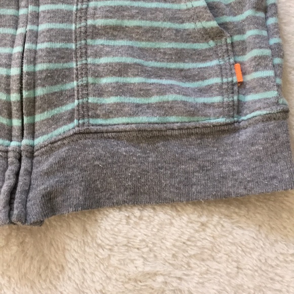 Carter’s 9 month zip up hoodie and jacket - Picture 4 of 8